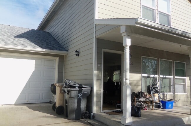 property at 3427 SE 3rd St