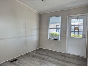134 Sky Ridge Dr in Valrico, FL - Building Photo - Building Photo