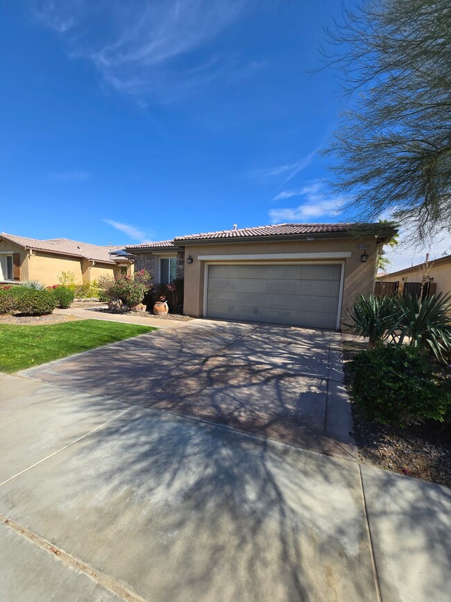 84300 Tramonto Way in Indio, CA - Building Photo - Building Photo