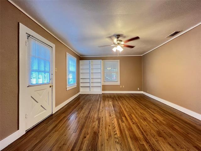 718 Coit St in Denton, TX - Building Photo - Building Photo