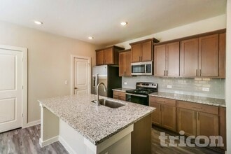 1569 Palo Verde Wy in Leander, TX - Foto de edificio - Building Photo