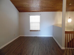 2556 Crusaders Way in Lexington, KY - Building Photo - Building Photo