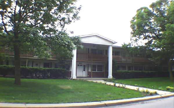 841 Bode Rd in Elgin, IL - Building Photo