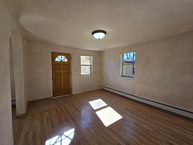 624 Paulin St in Santa Fe, NM - Building Photo - Building Photo