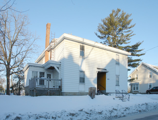 1035 Dean St in Schenectady, NY - Building Photo - Building Photo