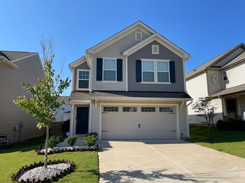 509 Falls Ln in Kannapolis, NC - Building Photo