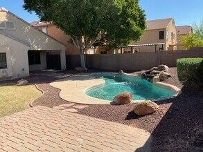 10437 W Atlantis Wy in Tolleson, AZ - Building Photo - Building Photo