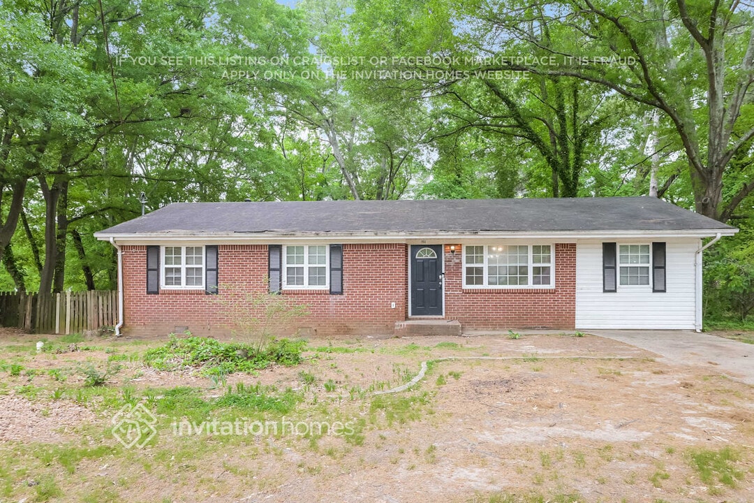 1155 Grace St SW in Mableton, GA - Building Photo