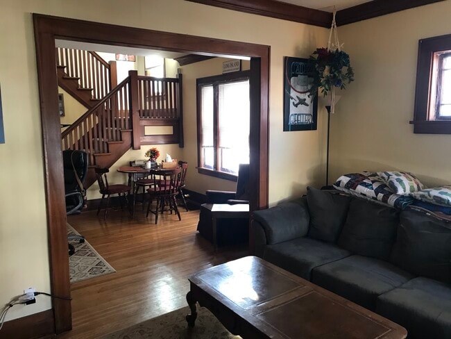 4 1/2 Regent St, Unit Regent St in Rochester, NY - Building Photo - Building Photo