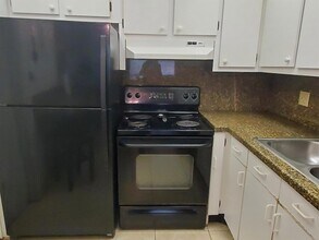 610 NW 13th St, Unit 0180 in Boca Raton, FL - Building Photo - Building Photo