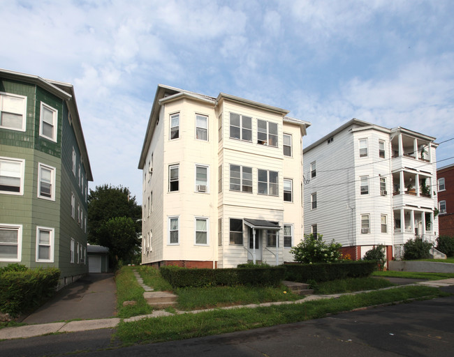 34 Horace St in New Britain, CT - Building Photo - Building Photo