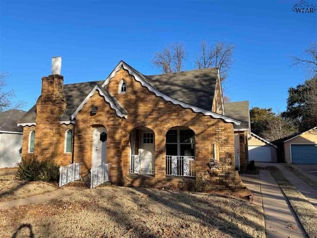 property at 2014 Victory Ave