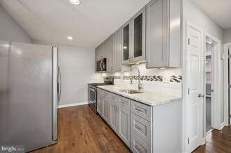 7947 Ferndale St in Philadelphia, PA - Foto de edificio - Building Photo