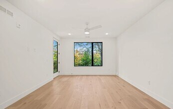 29 Enterprise St in Raleigh, NC - Building Photo - Building Photo