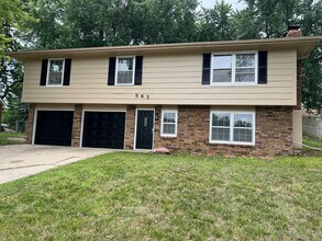 843 W Kansas St in Liberty, MO - Building Photo - Building Photo