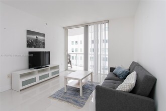 6365 Collins Ave, Unit # 806 in Miami Beach, FL - Building Photo - Building Photo