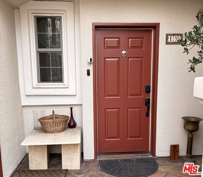 1076 Orange Grv Ave in Los Angeles, CA - Building Photo - Building Photo