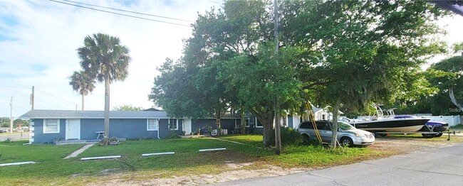 5310 S Ridgewood Ave in Port Orange, FL - Building Photo - Building Photo