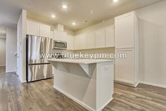 5808 NE 80th Ct in Vancouver, WA - Building Photo - Building Photo