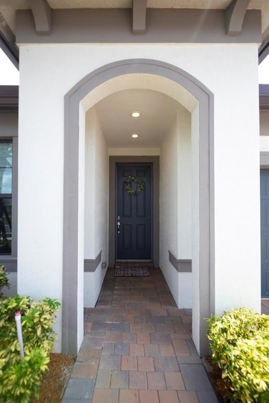 833 SE Courances Dr in Port St. Lucie, FL - Foto de edificio - Building Photo