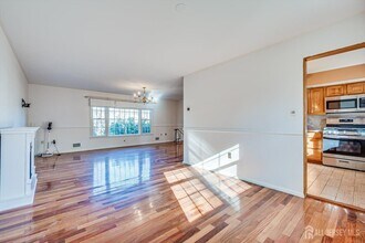 15 Howell Ave in Piscataway, NJ - Building Photo - Building Photo