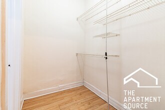 2827 N Burling St in Chicago, IL - Foto de edificio - Building Photo