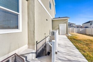 12128 Window Arch Ln in Herriman, UT - Building Photo