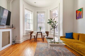 1709 New Hampshire Ave NW in Washington, DC - Building Photo - Building Photo