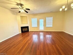 2264 Bizzone Cir in Virginia Beach, VA - Foto de edificio - Building Photo