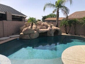 5233 E Carmel Ave in Mesa, AZ - Building Photo - Building Photo