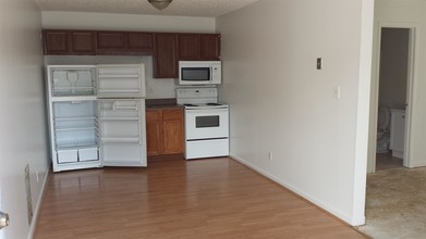 4111 Newson Rd SW-Unit -31 in Huntsville, AL - Foto de edificio - Building Photo