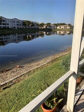 9908 NW 76th St in Tamarac, FL - Building Photo - Building Photo