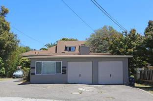 840-842 Cedar St in Alameda, CA - Foto de edificio - Building Photo