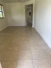 3737 SE 2nd Dr in Homestead, FL - Building Photo - Building Photo