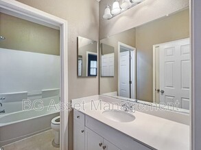 812 Queen Palm Ln in Brentwood, CA - Building Photo - Building Photo