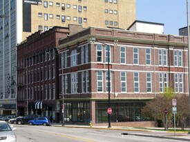 112 South Gay Street in Knoxville, TN - Building Photo
