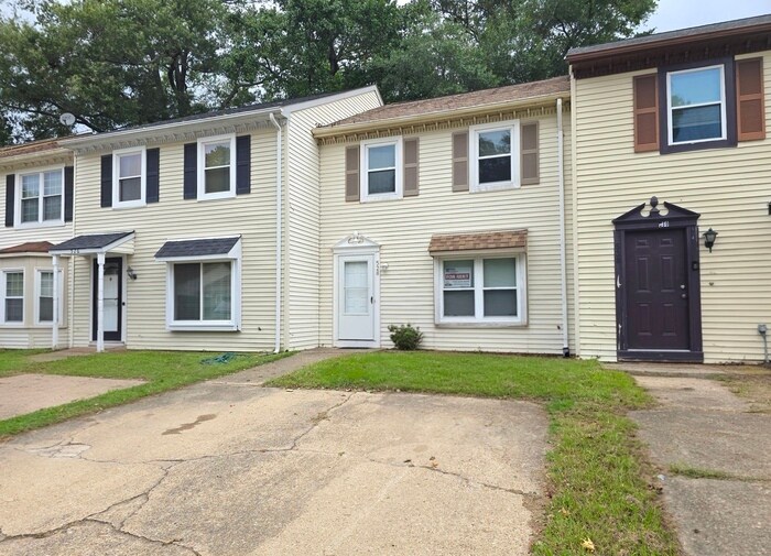 528 Peregrine St in Virginia Beach, VA - Building Photo