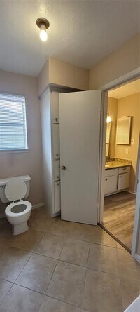 1818 Augusta Dr photo'