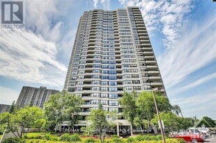 1510 Riverside Dr. in Ottawa, ON - Building Photo