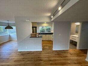 36 Redwood Ave in Corte Madera, CA - Building Photo - Building Photo