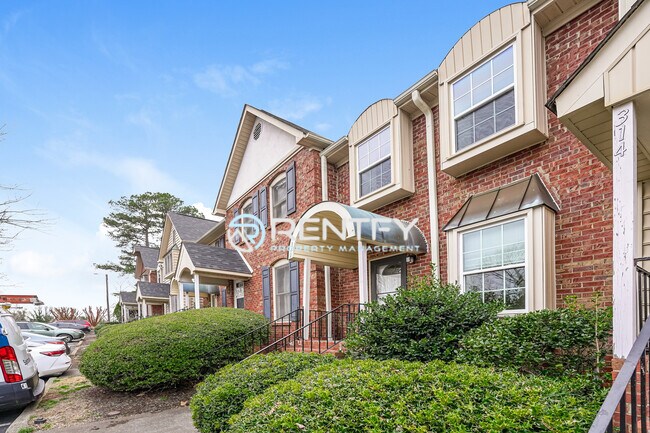 312 Mar-Don Hills Ct in Winston-Salem, NC - Building Photo - Building Photo