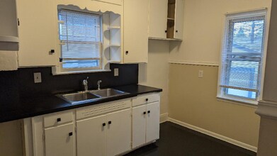 2312 Avon St in Saginaw, MI - Building Photo - Building Photo