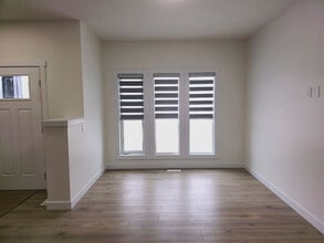 63 Fenwyck Blvd in Spruce Grove, AB - Building Photo - Building Photo