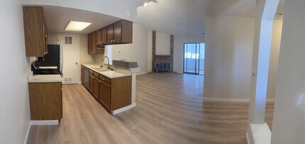 8376 S Upham Way in Littleton, CO - Building Photo - Building Photo