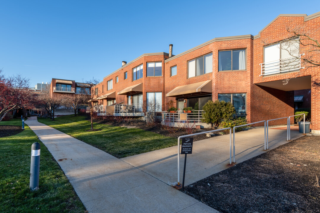 Shipway Place in Charlestown, MA - Building Photo