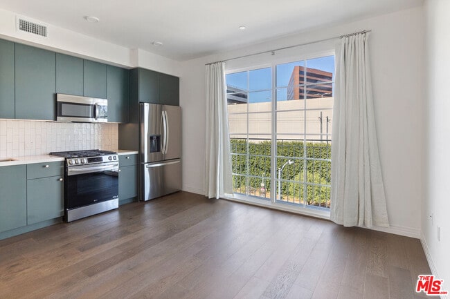 property at 11908 Exposition Blvd