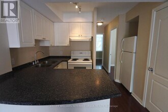 31-3131 Sudbury St in Toronto, ON - Building Photo - Building Photo