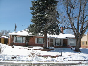 1275 Troy St in Aurora, CO - Building Photo - Building Photo