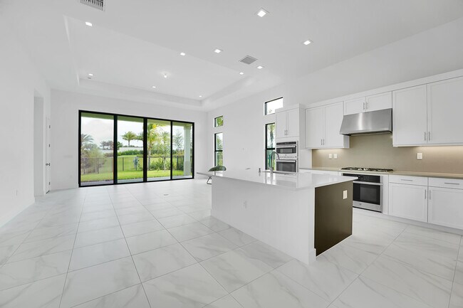 13069 Feathering Wy in Palm Beach Gardens, FL - Building Photo - Building Photo