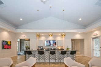 Jerome Grand in Plain City, OH - Foto de edificio - Building Photo